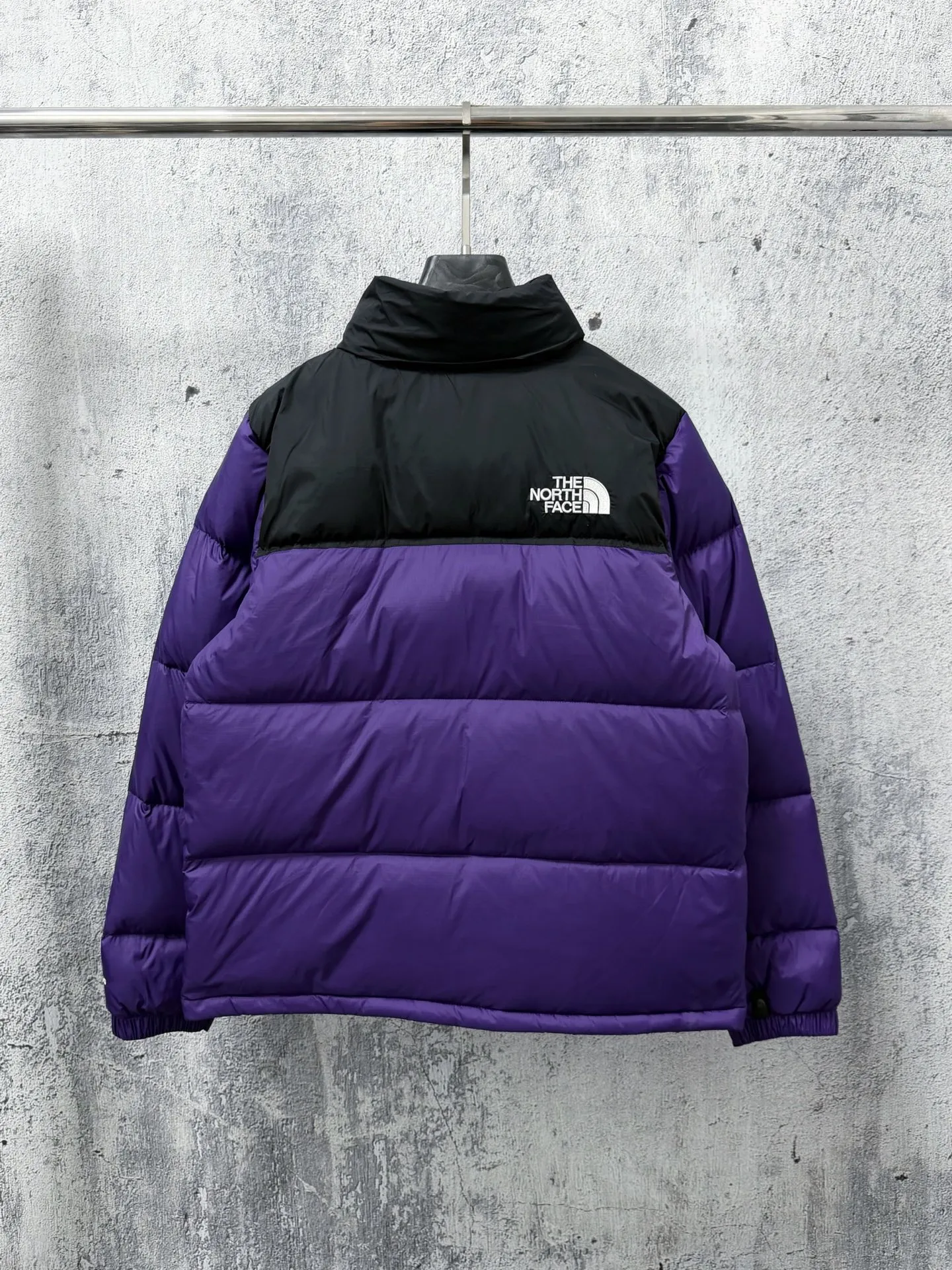 （NFC ） 【The North Face】 1996Classic ： 700 ，Rebound ， ， ， ， 。 ： ， ， ， ， Wear-Resistant，Breathable 。 ： ， ， ， ， ， ， ， ， ， ， 。 。 Size：XS-XXL
